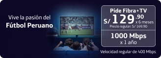 Familia viendo tv